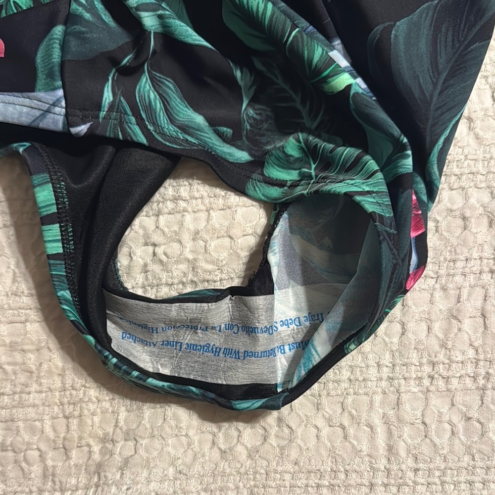 Women’s One Piece Swimsuit with V-Neckline and Ruching - Picture 3 of 4